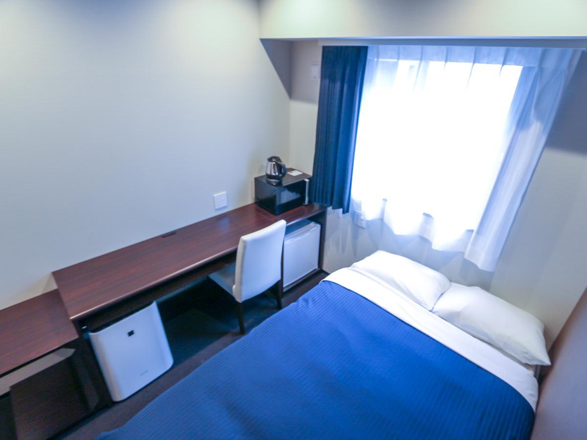 Hotel Livemax Yokohama Kannai Ekimae Kültér fotó
